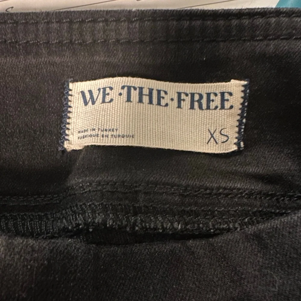 Free people We The Free Black straight leg Jeans women's size XS (29”x33) goth